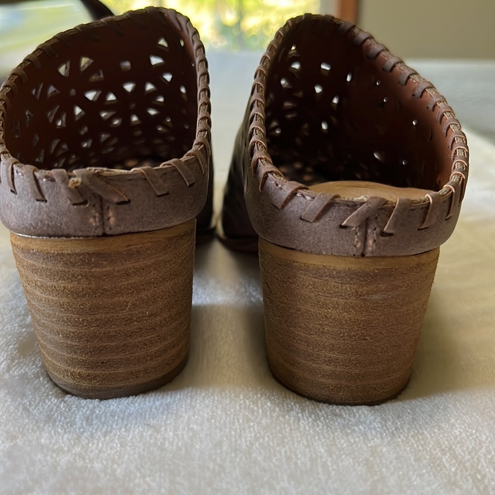 Buckle - Picture 5 of 6